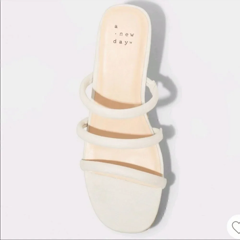 Women’s Arrie Heels – A New Day